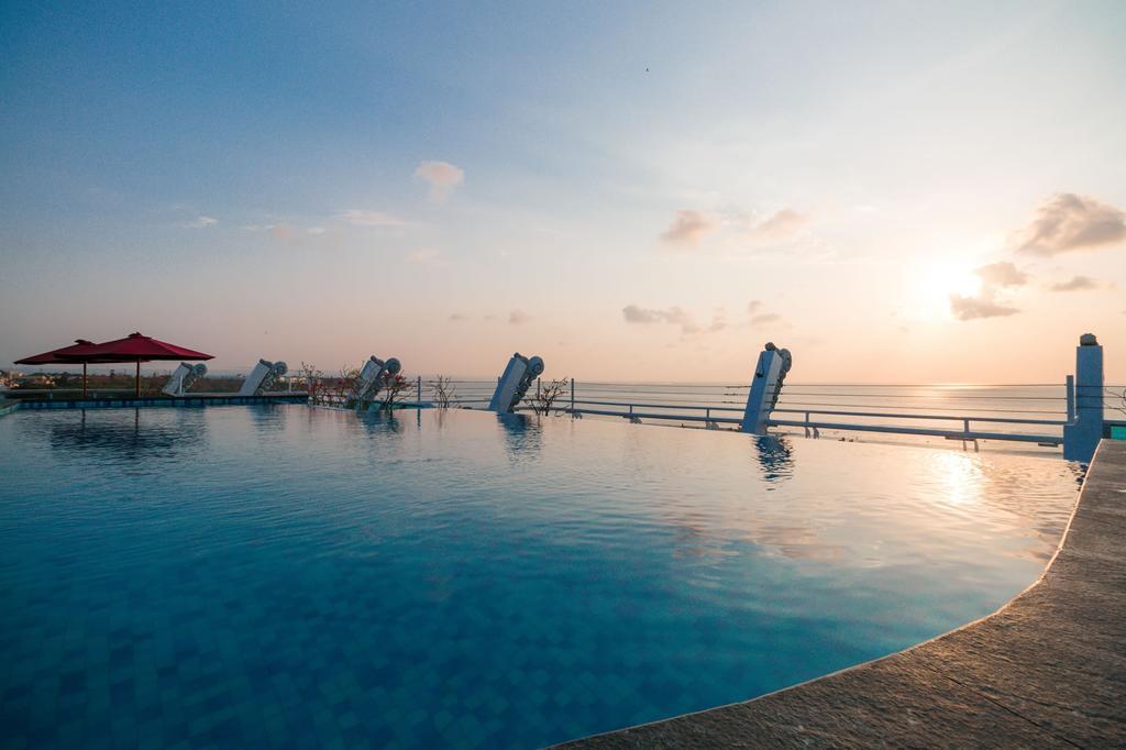 Kutabex Beachfront Hotel Kuta  Luaran gambar